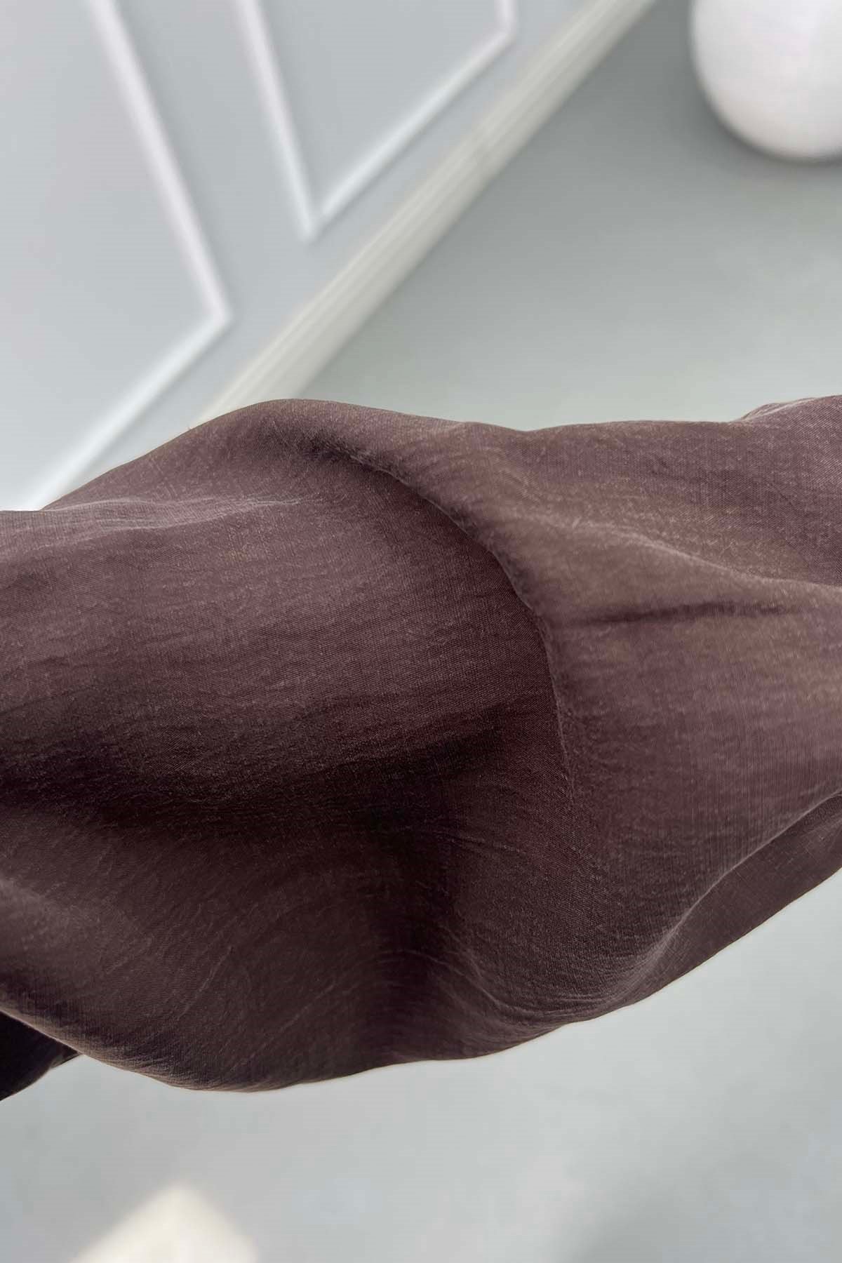 Bebe Yaka Detaylı Seyyar Kuşaklı Takım Kahve