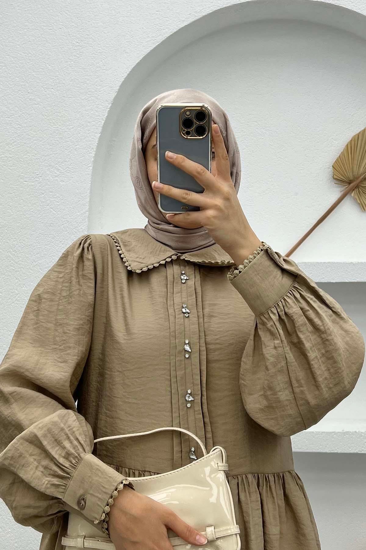 Bebe Yaka Taşlı Tunik Vizon