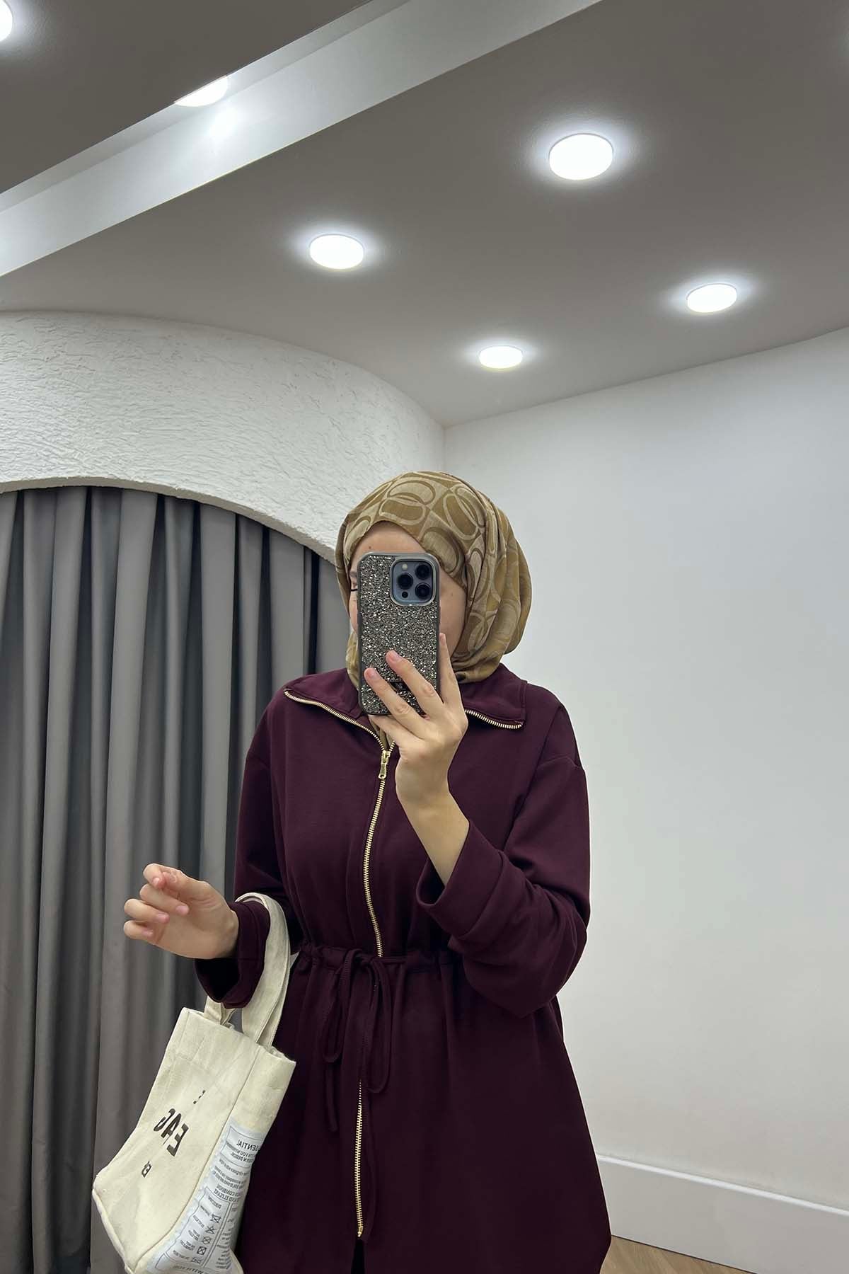 Bel Büzgülü Dik Yaka Takım Mürdüm