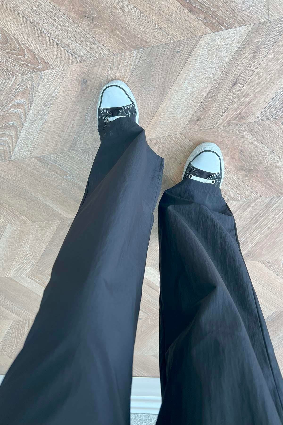 Bel Detaylı Pantalon Siyah