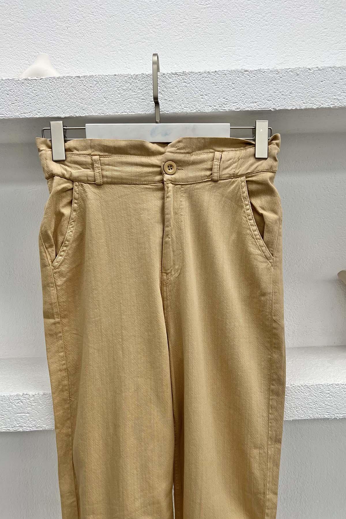 Bel Detaylı Pantolon Camel