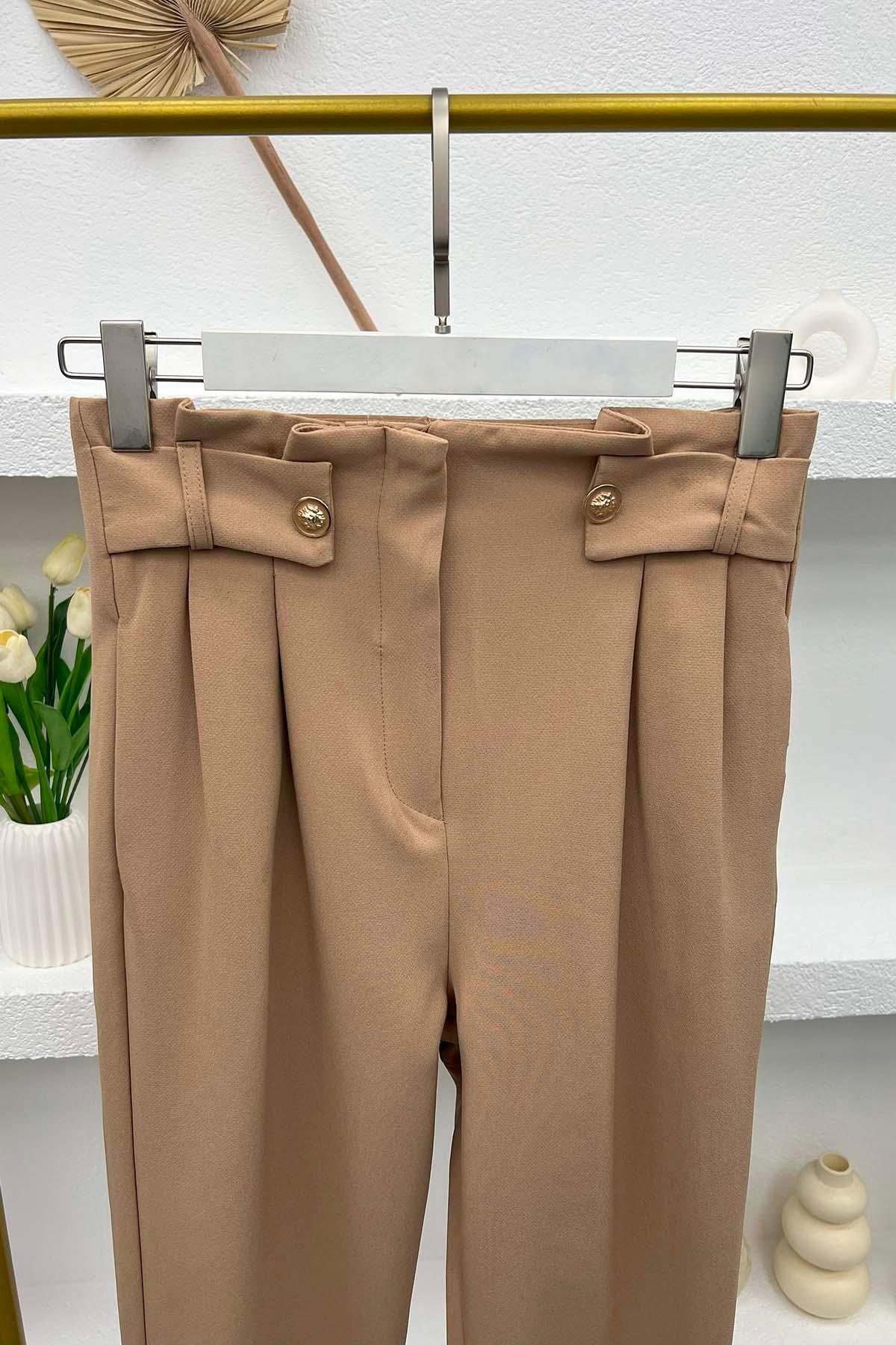 Bel Pileli Havuç Pantolon Camel