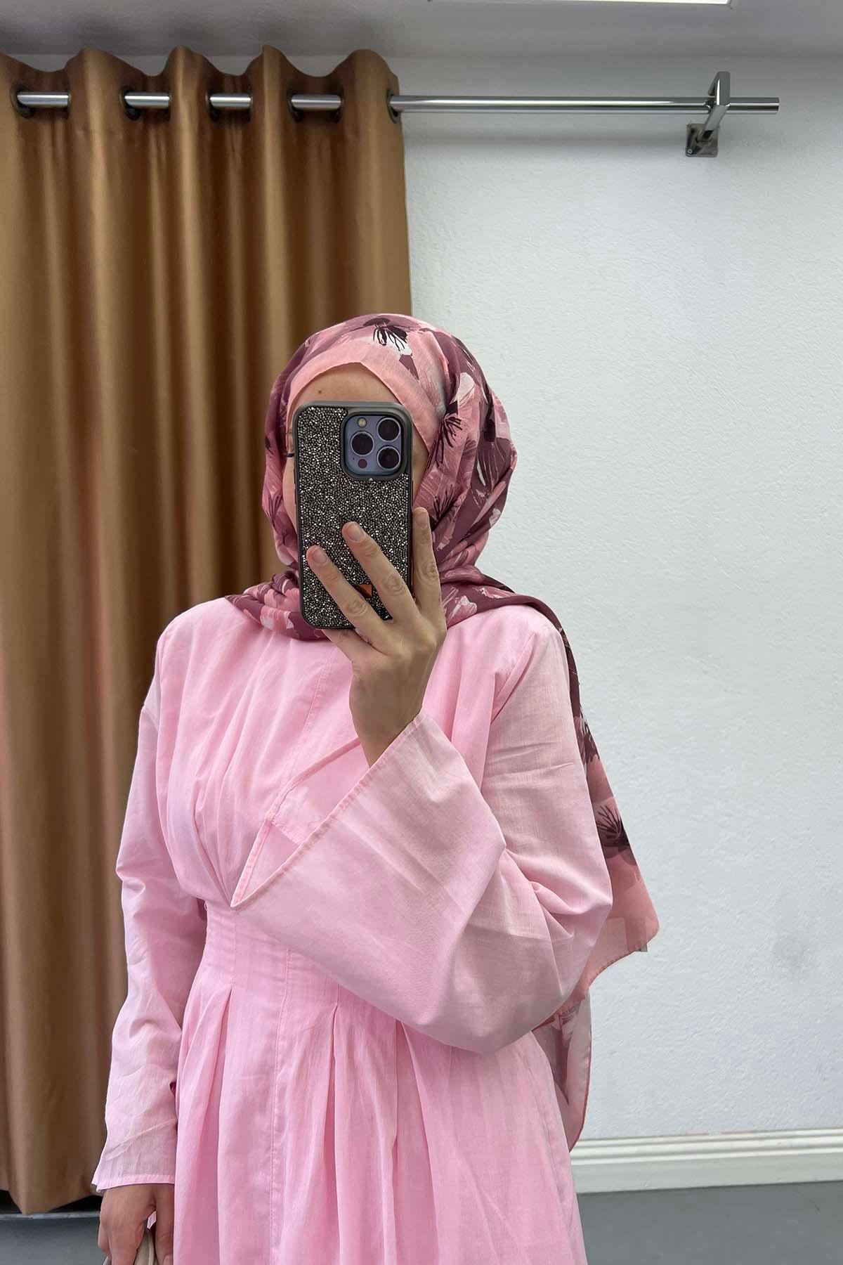 Bel Vurgulu Pileli Maksi Elbise Pembe