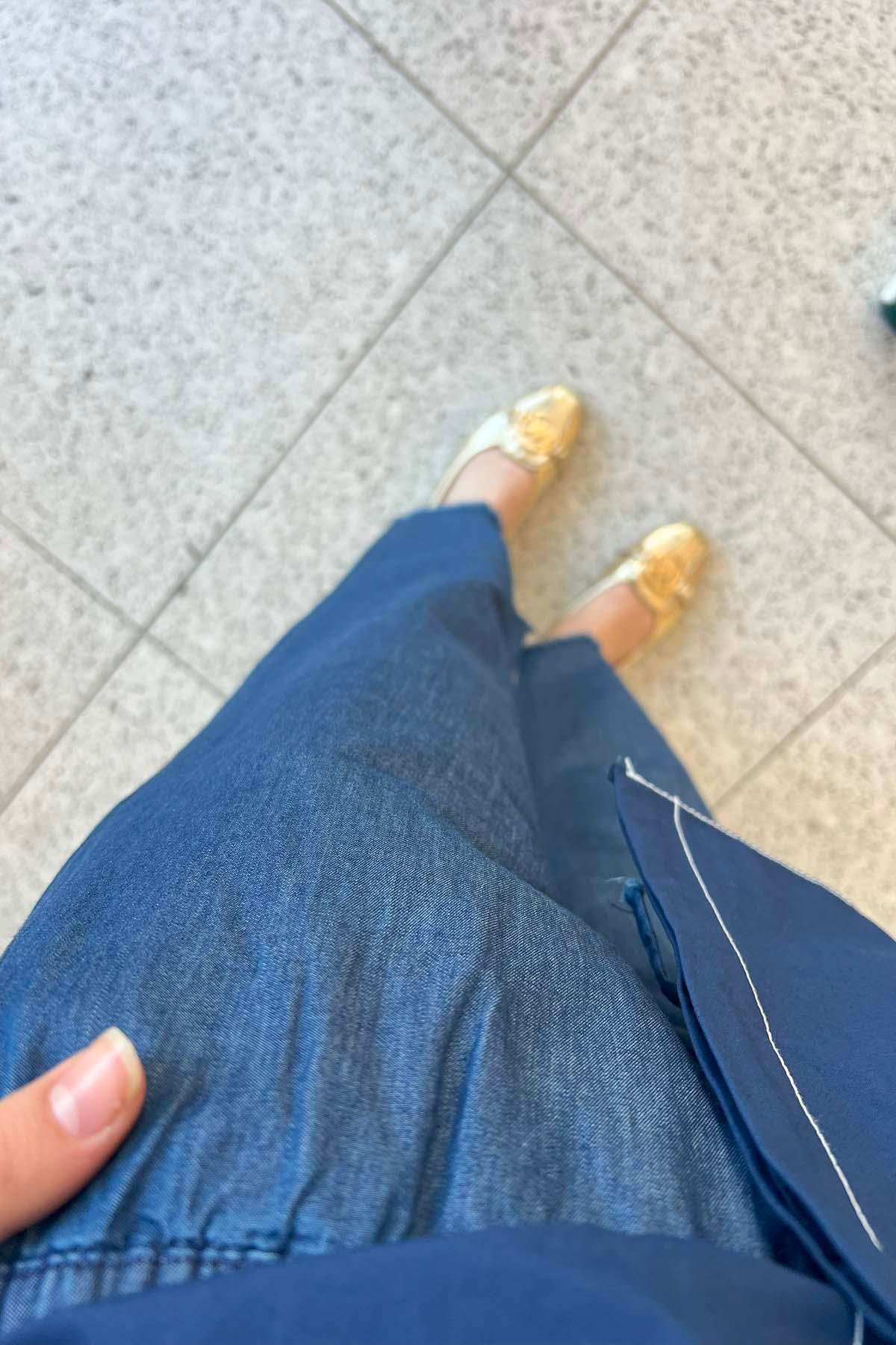 Beli Lastikli Paça Detaylı Kot Pantolon Lacivert