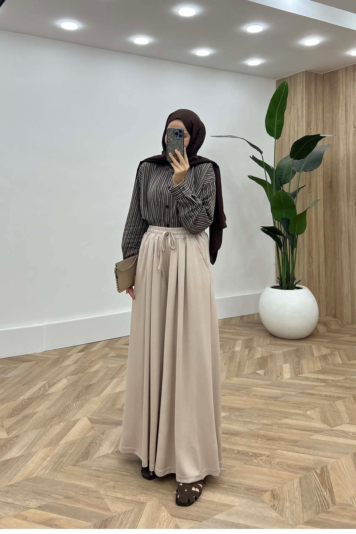 Beli Lastikli Rahat Kalıp Oysh Pantalon Vizon