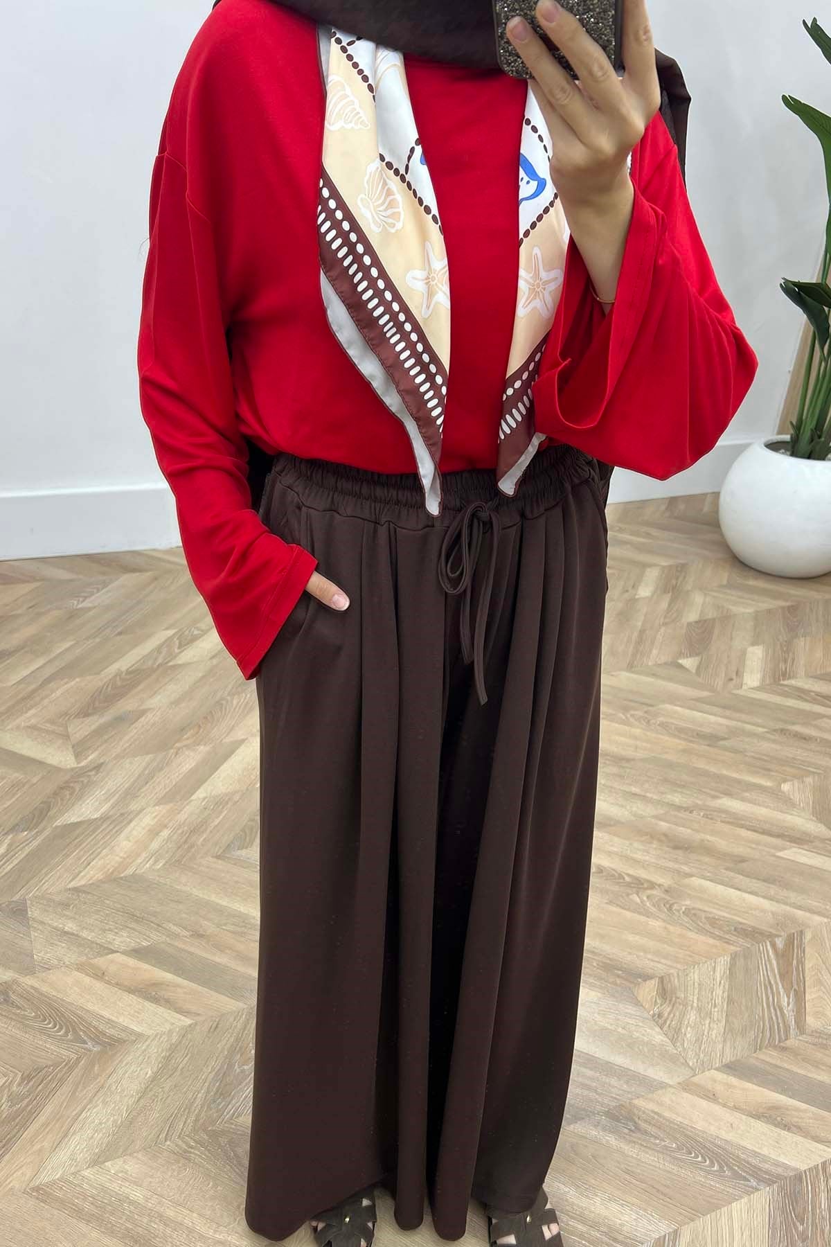 Beli Lastikli Rahat Kalıp Oysh Pantalon Kahve