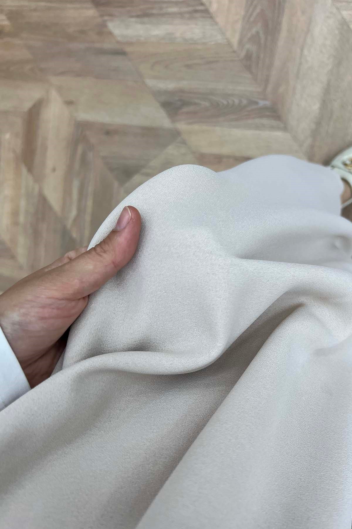 Beli Lastikli Rahat Kalıp Pantalon Ekru