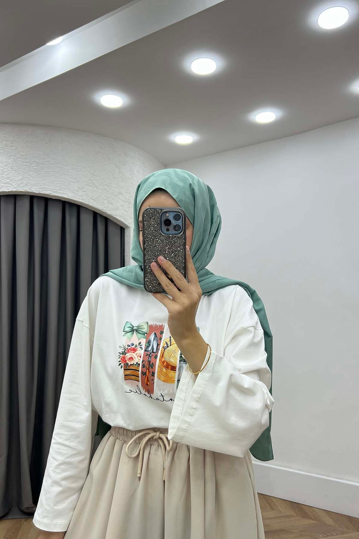 Beli Lastikli Rahat Kalıp Pantalon Ekru