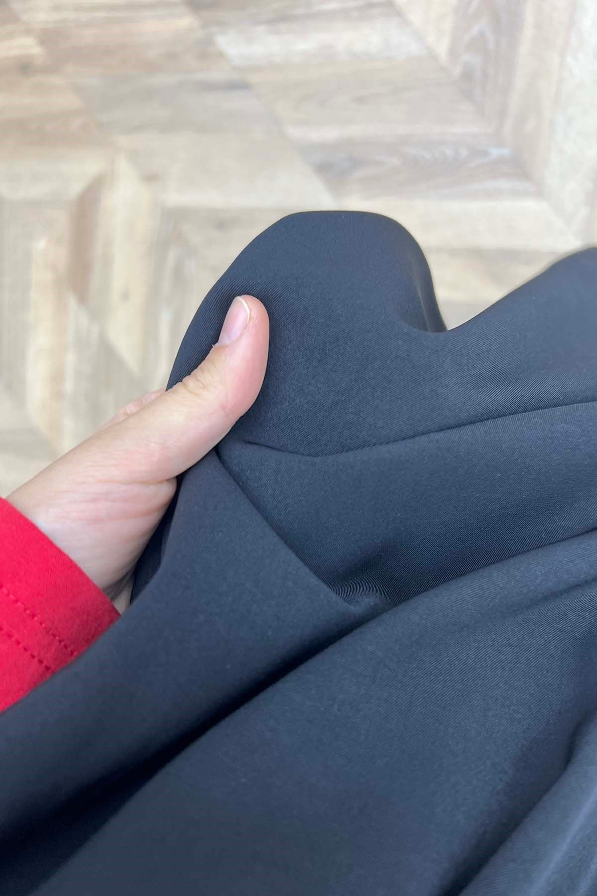 Beli Lastikli Rahat Kalıp Pantalon Siyah