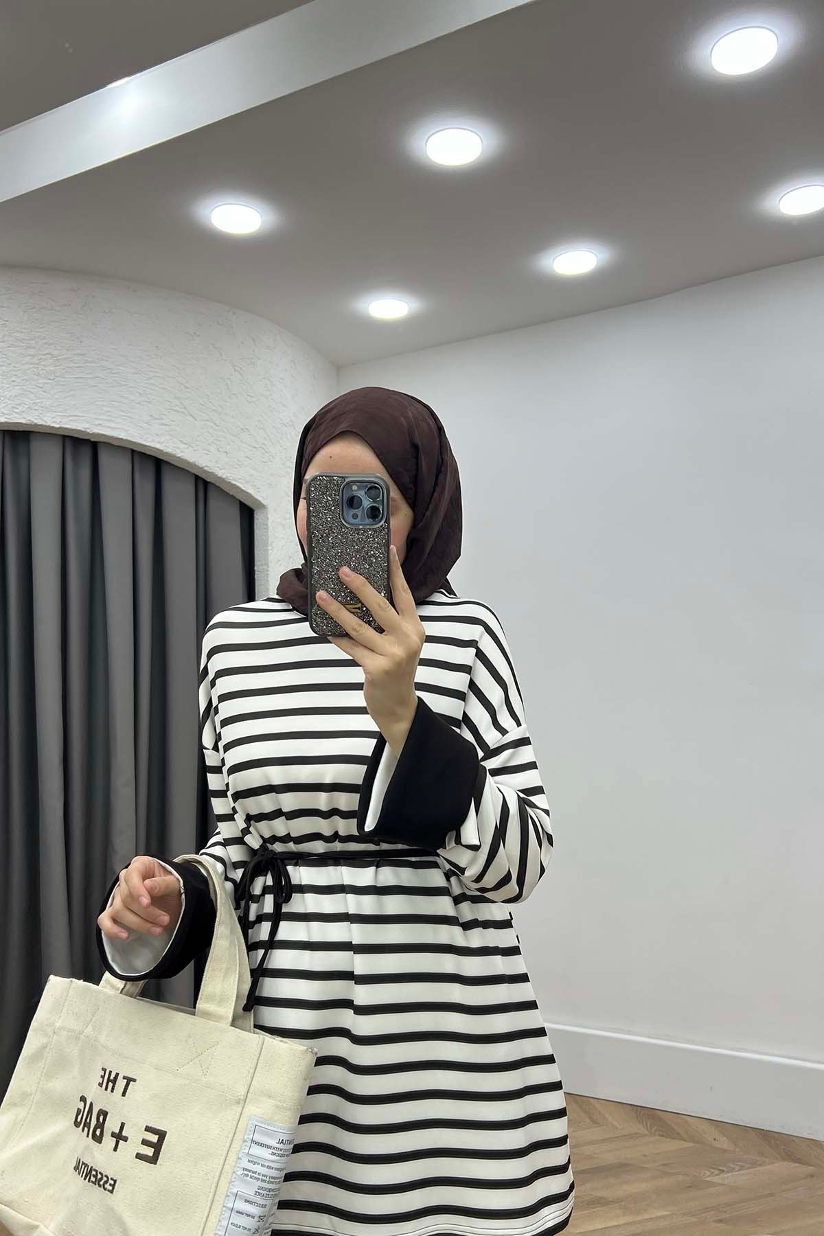 Bisiklet Yaka Çizgili Oysh Takım Acı Kahve