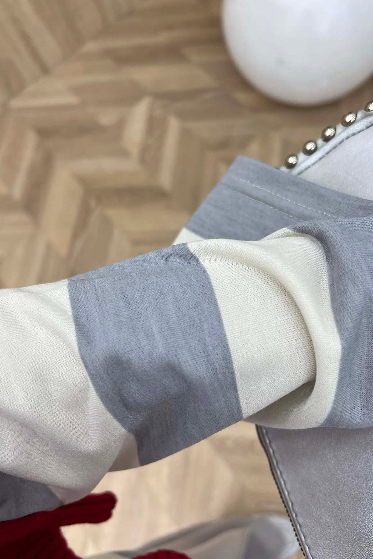 Bisiklet Yaka Çizgili Sweatshirt Gri