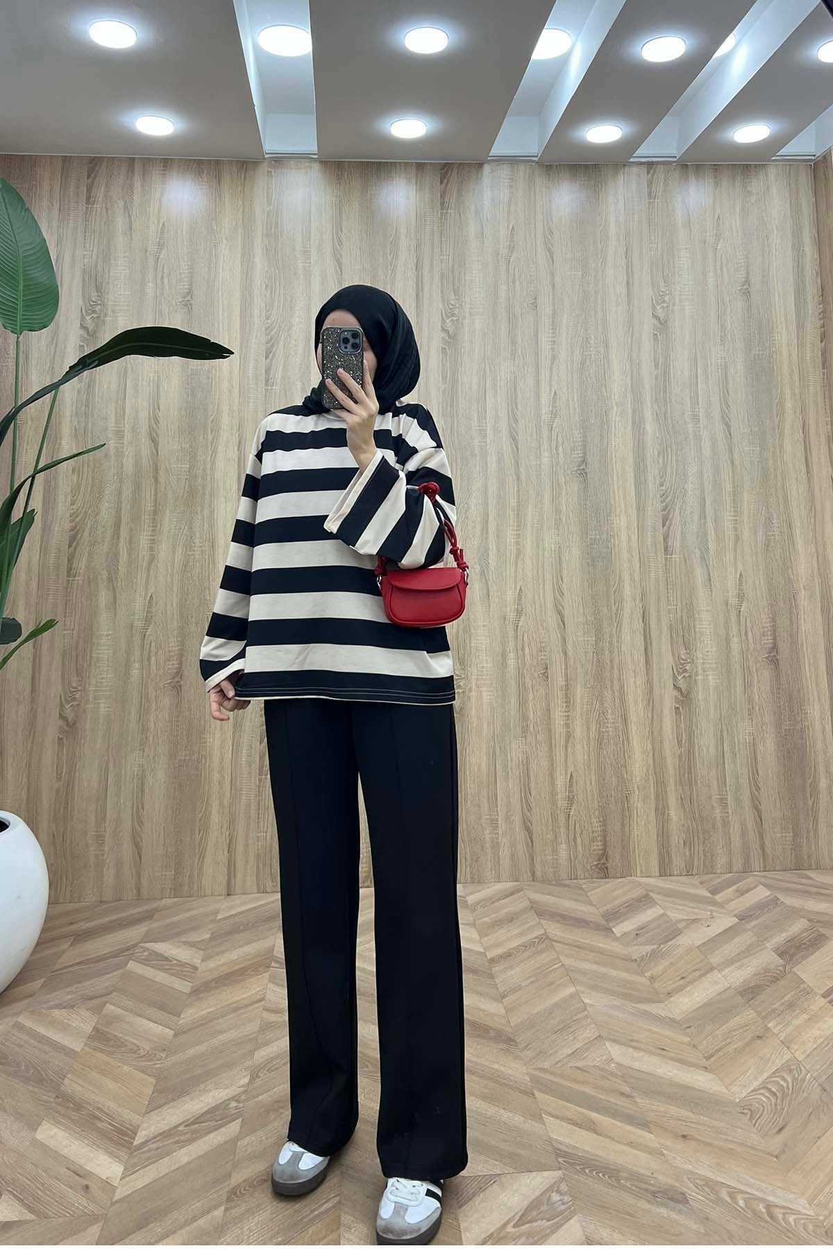 Bisiklet Yaka Çizgili Sweatshirt Siyah