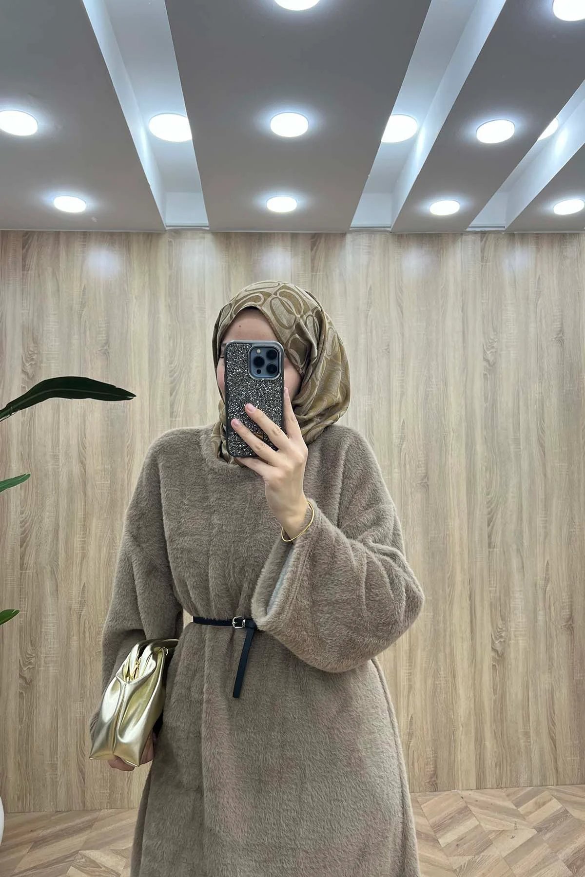 Bisiklet Yaka Kemerli Peluş Kazak Sütlü Kahve