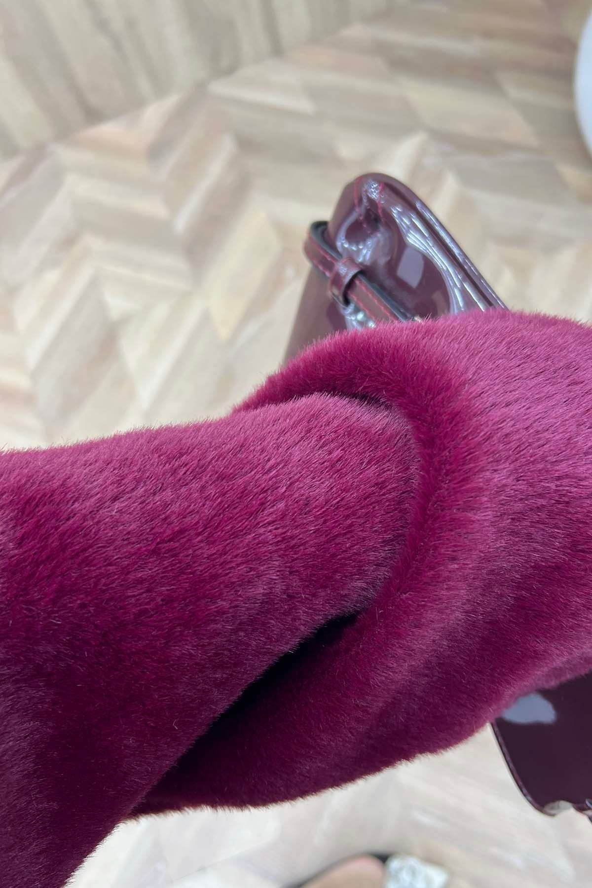 Bisiklet Yaka Kemerli Peluş Kazak Vişne Çürüğü