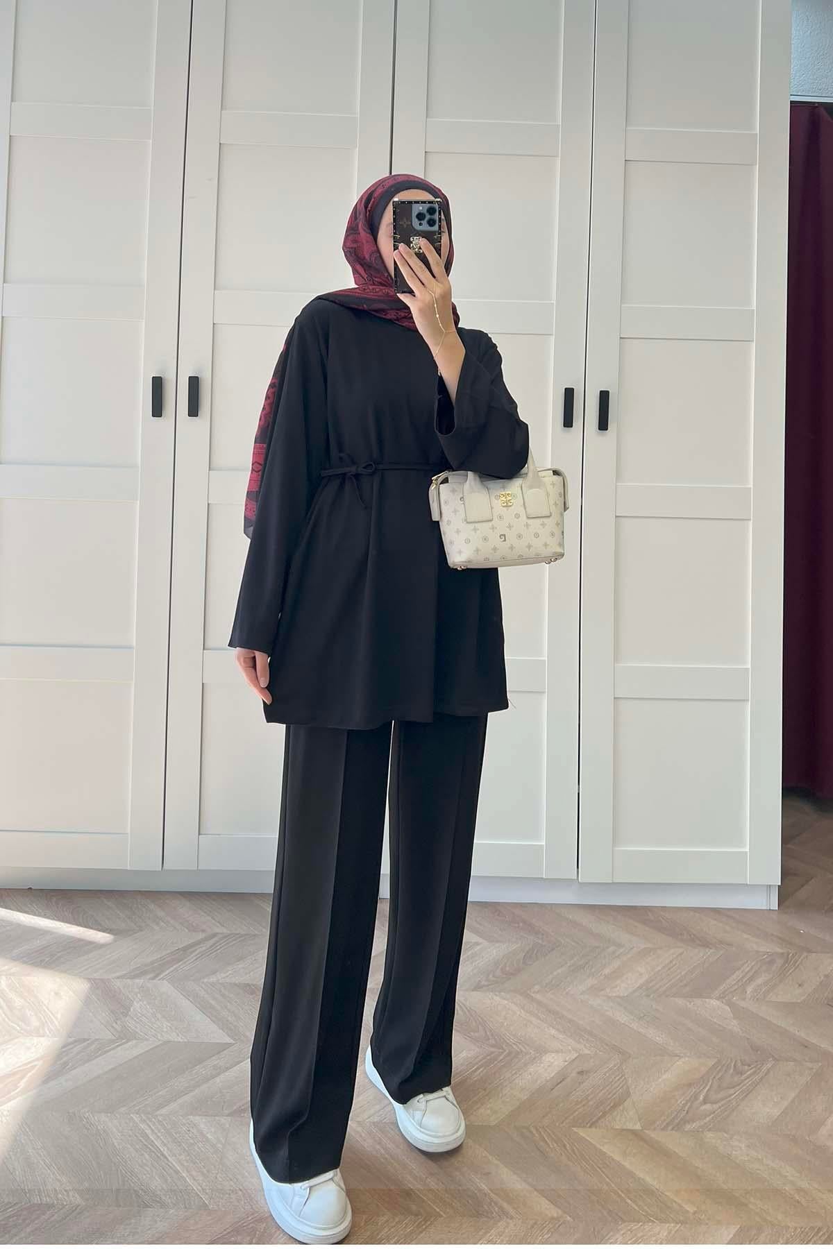 Bisiklet Yaka Kusaklı Oysh Sweat Siyah