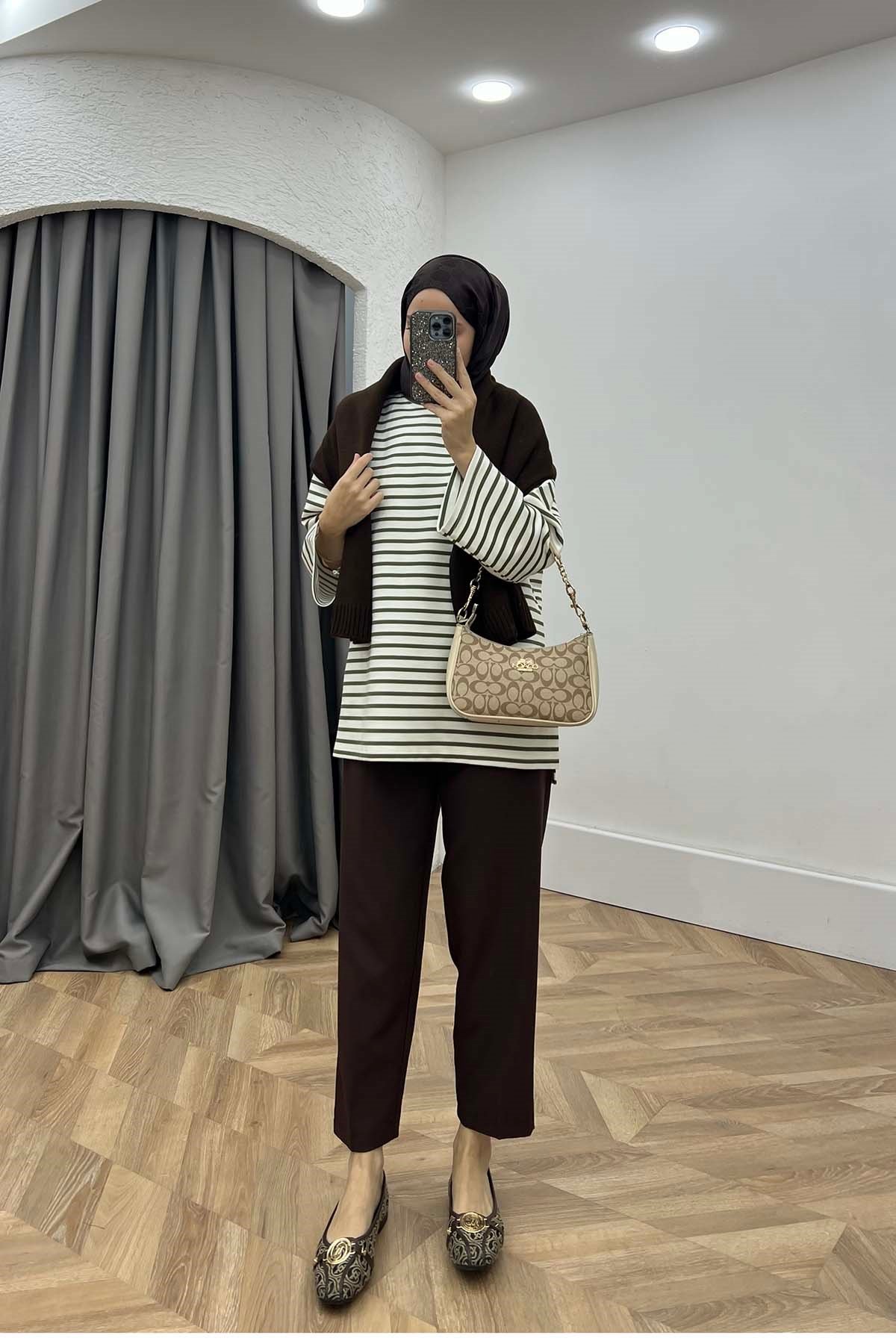 Bisiklet Yaka Yırtmaçlı Çizgili Sweatshirt Yeşil