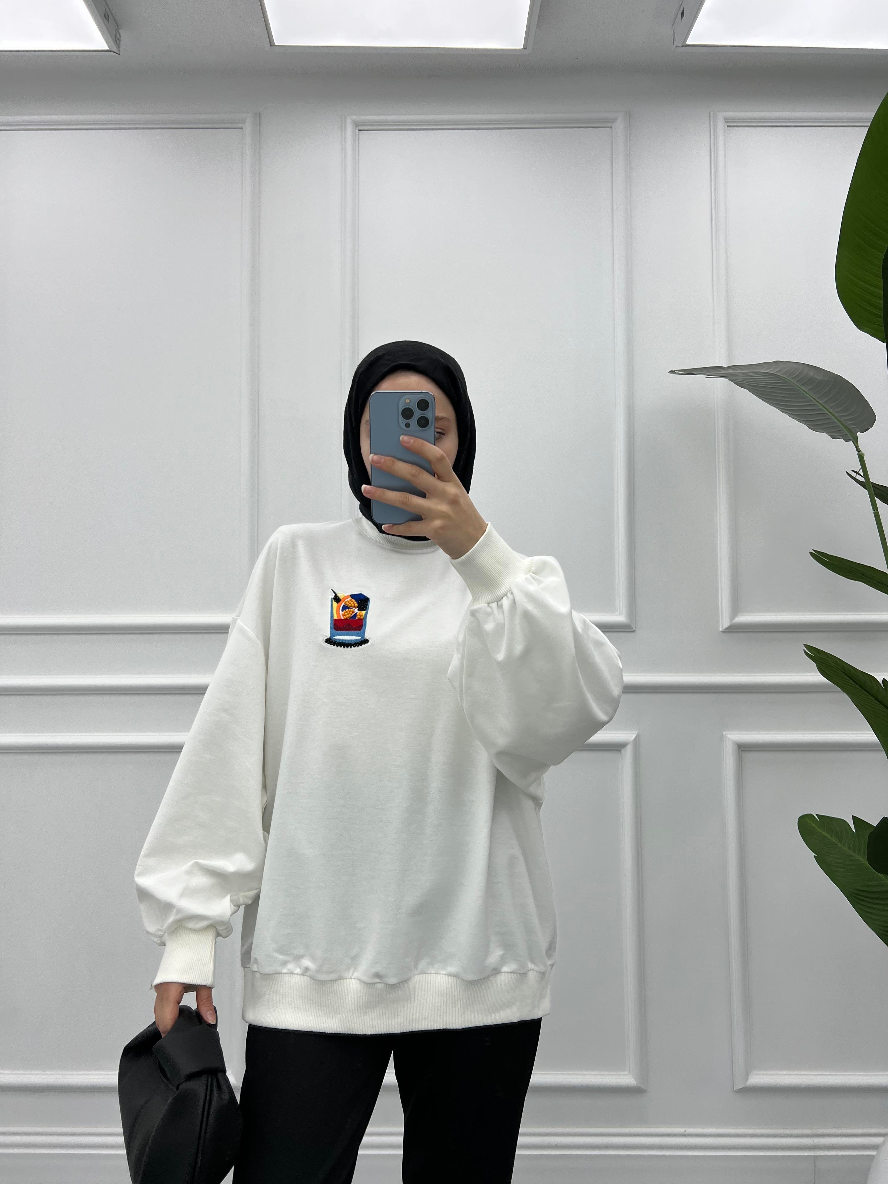 Boncuklu Sweatshirt Ekru