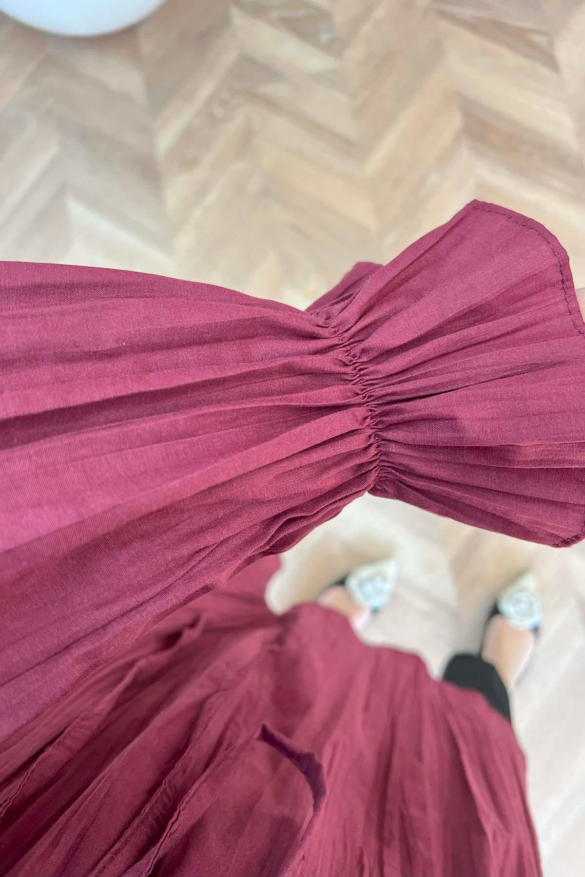 Boyun ve Kol Fırfırlı Pilise Detaytlı Tunik Bordo