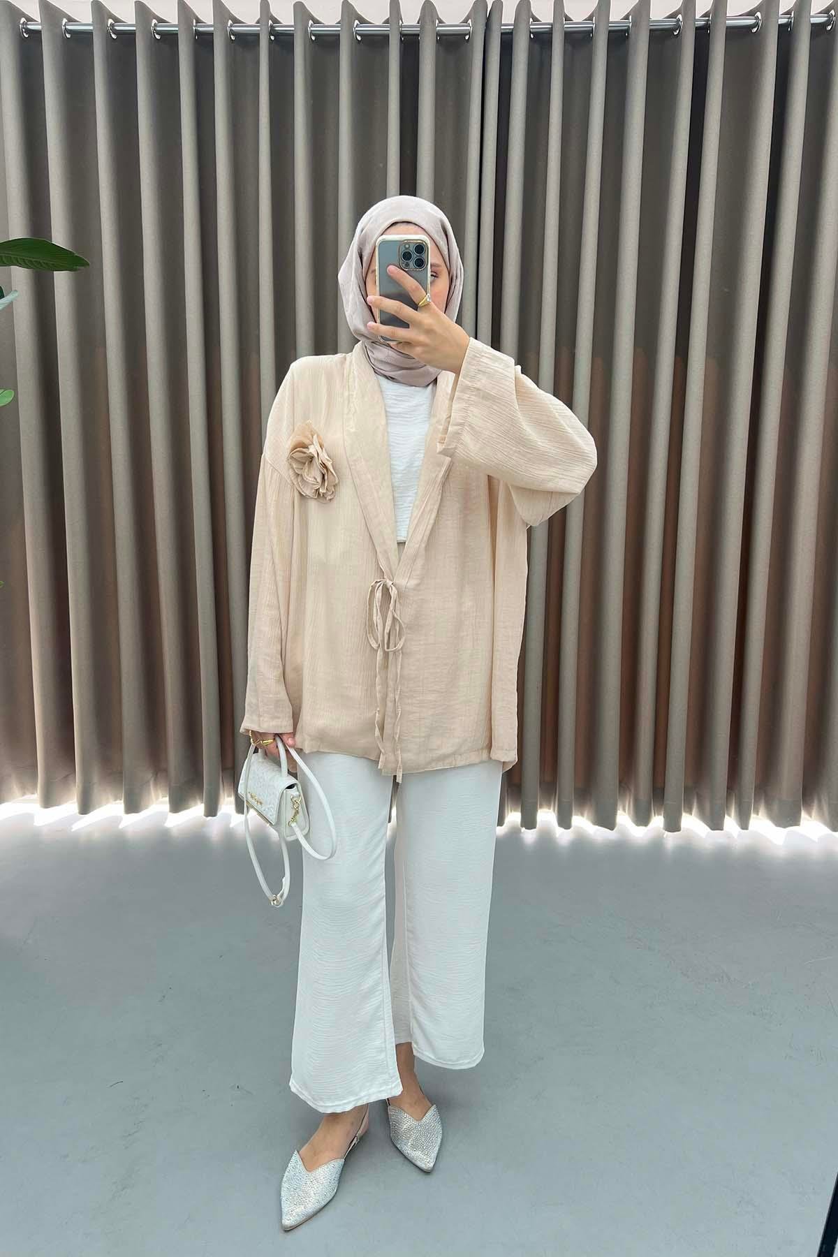 Broşlu Bağlamalı Kimono Bej