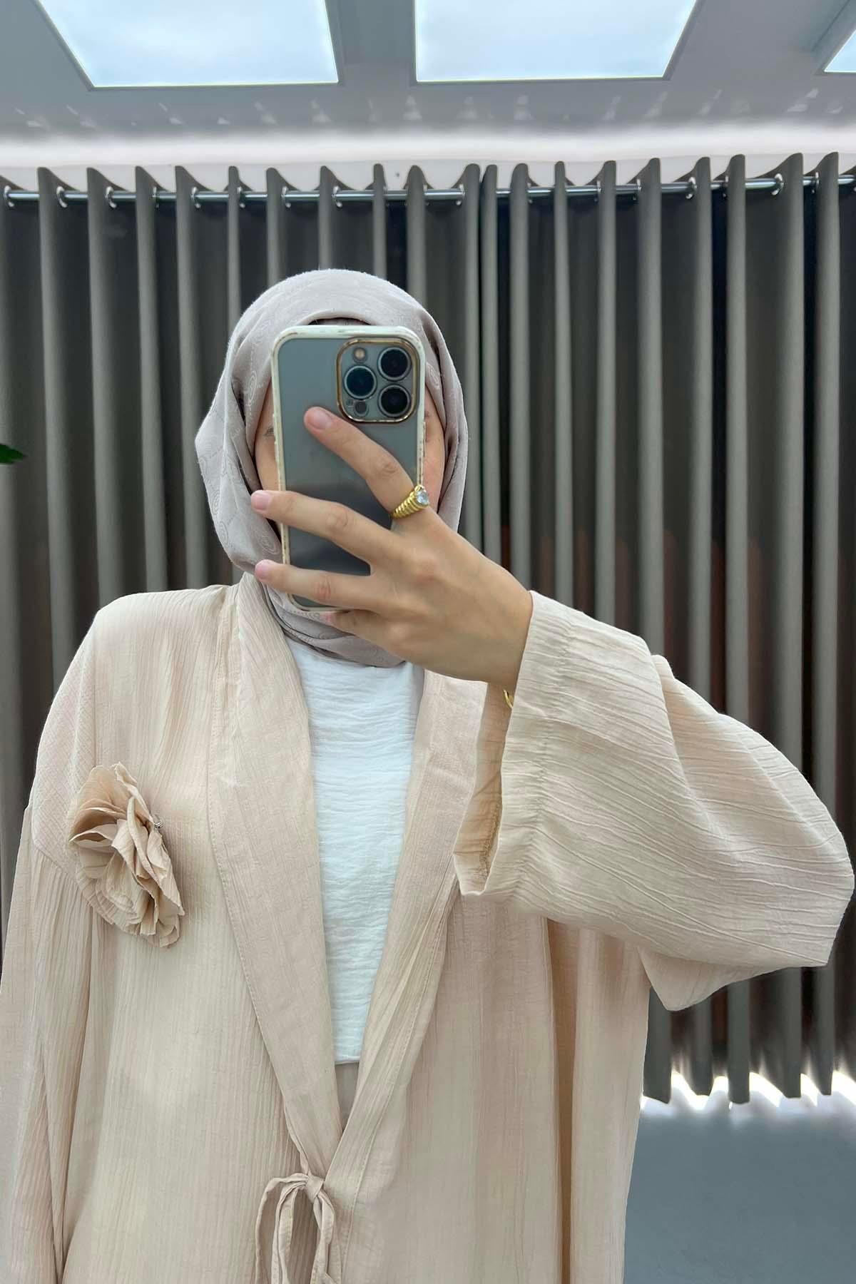 Broşlu Bağlamalı Kimono Bej