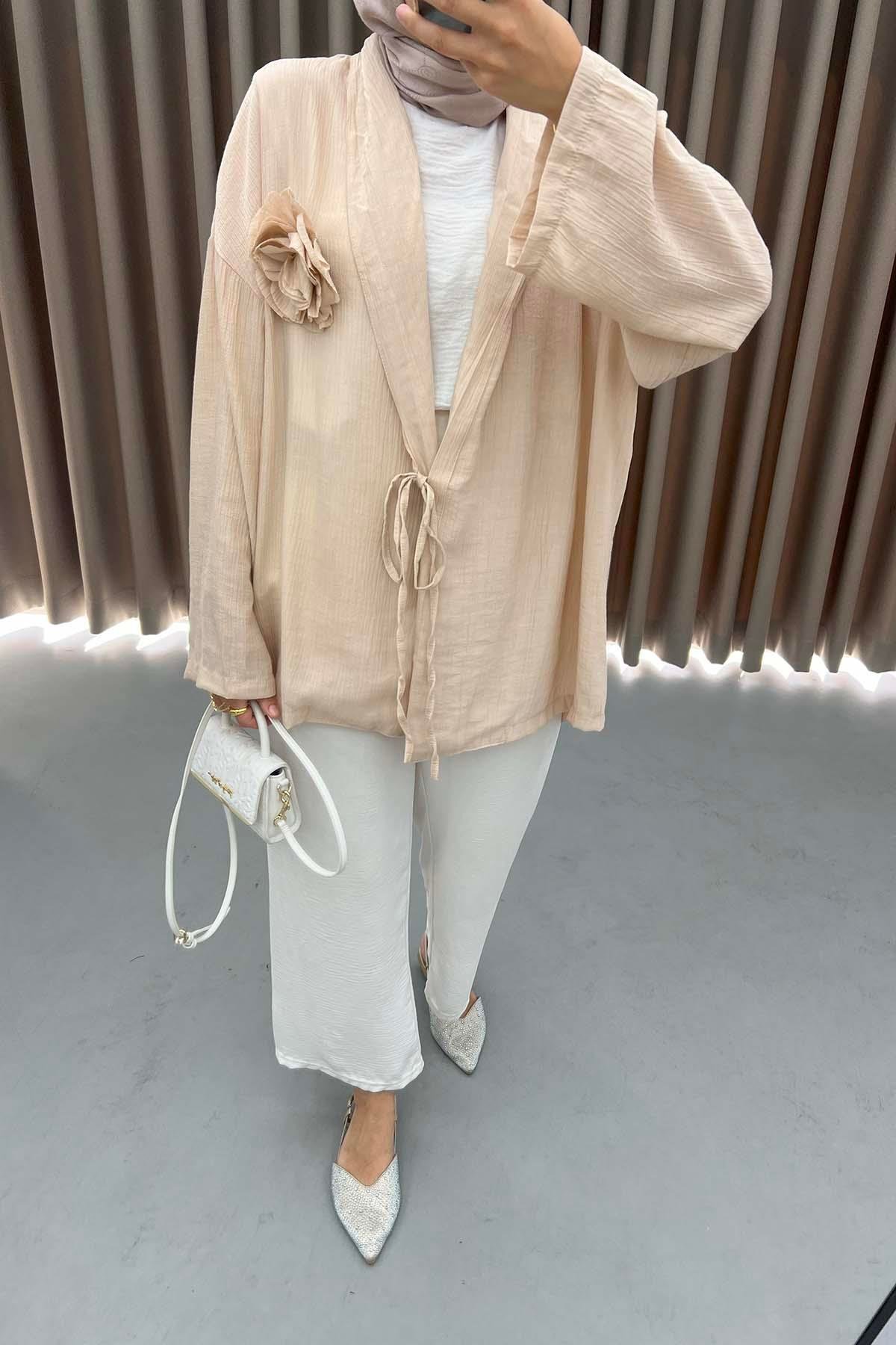 Broşlu Bağlamalı Kimono Bej