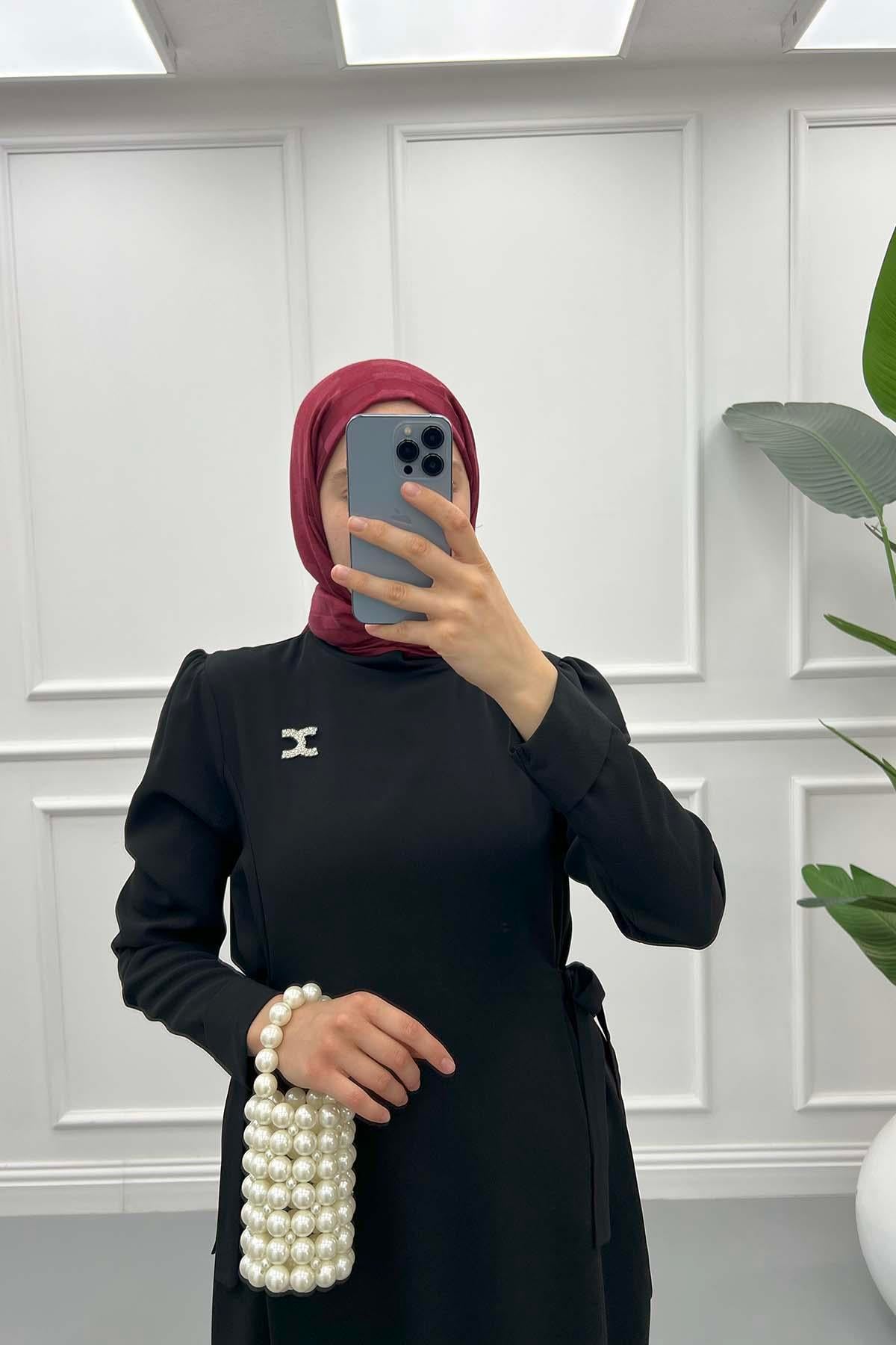 Broşlu Twil Elbise Siyah