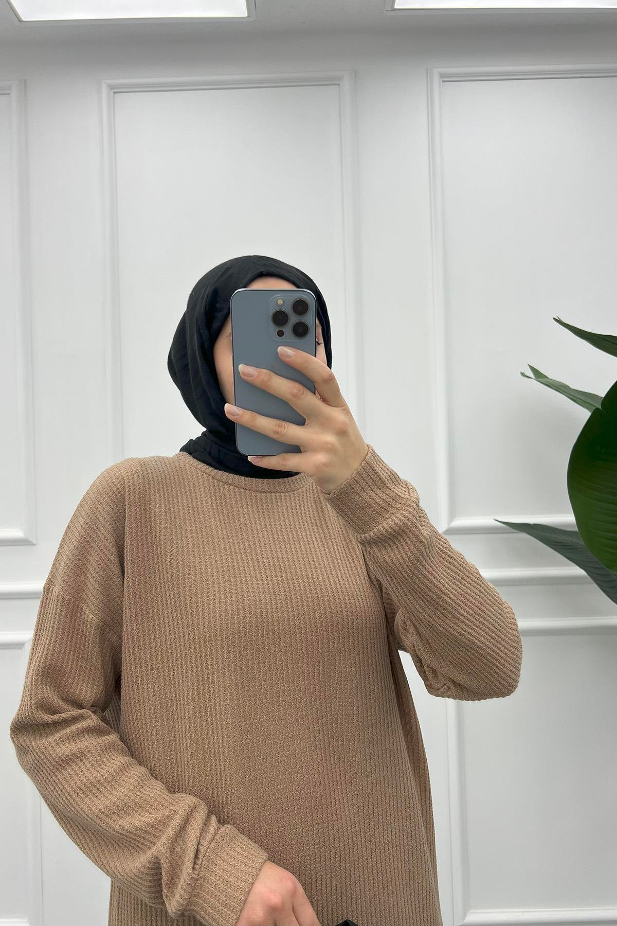 Burgu Tunik Sütlü Kahve