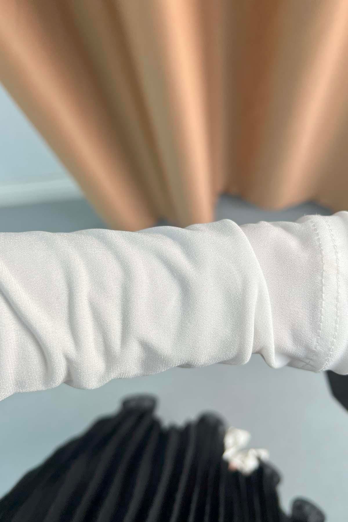 Büzgü Detaylı Bluz Beyaz