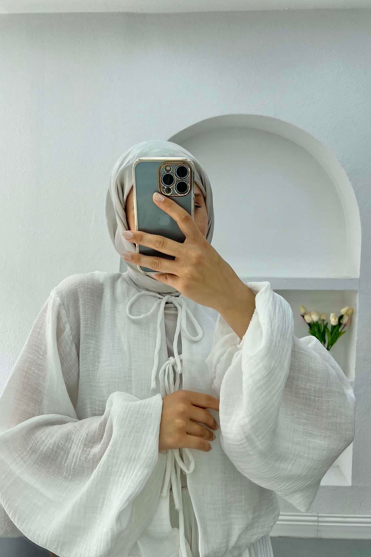 Büzgülü Bağlamalı Bluz Beyaz