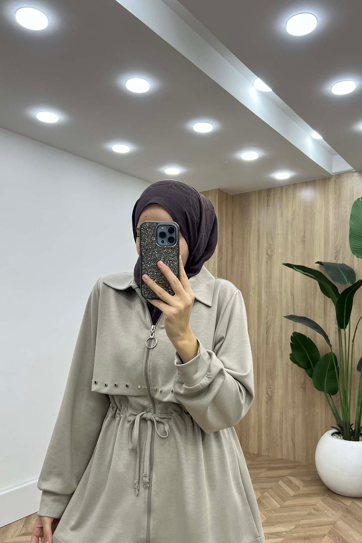 Çakım Detaylı Bel Büzgülü Günlük Takım Bej