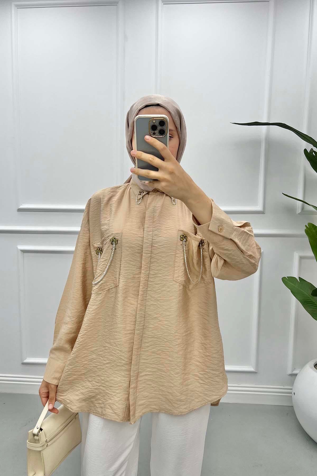 Cep Ve Yaka Taşlı Gömlek Camel
