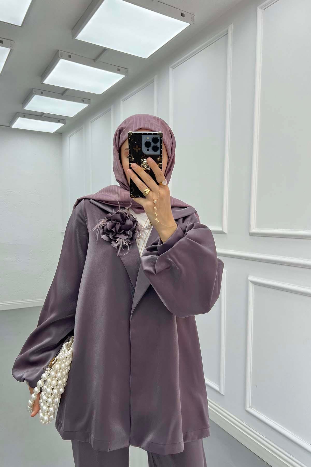 Çiçek Broşlu Pantalonlu Jakar Takım Mor