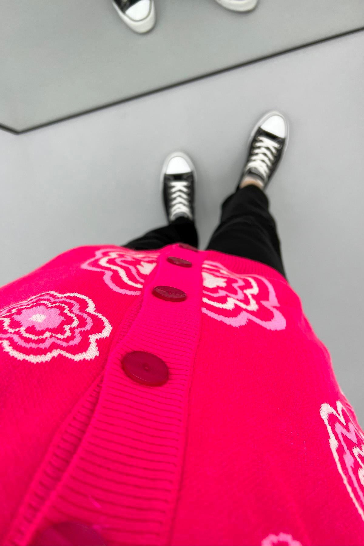 Çiçek Desenli Triko Hırka Pembe