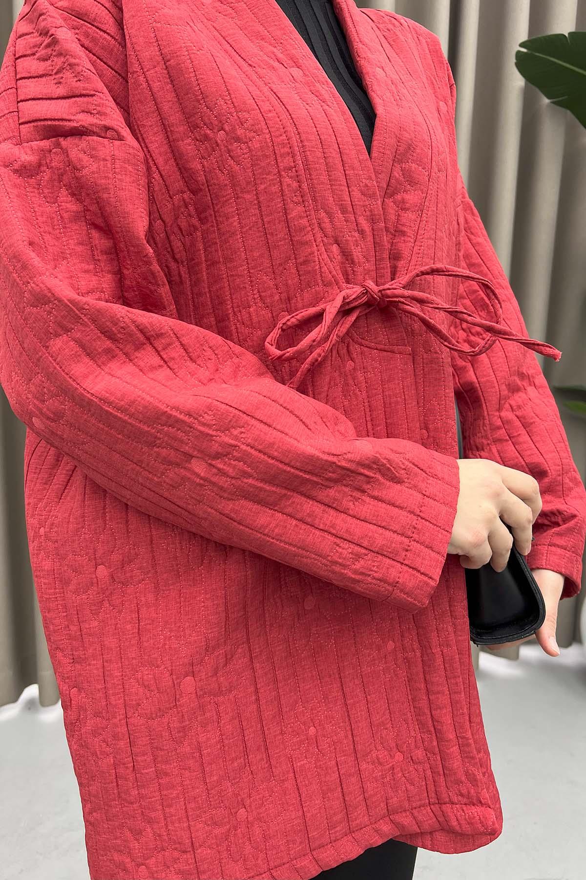 Çiçek İşlemeli Bağlamalı Kimono Kırmızı