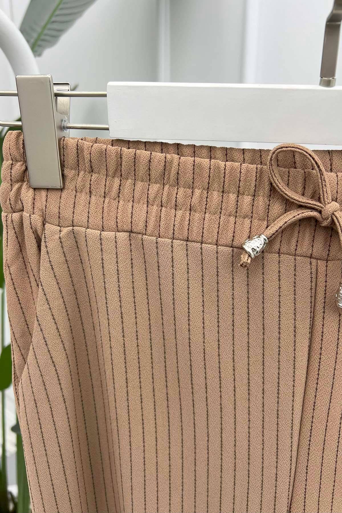 Çizgili Pantolon Sütlü Kahve