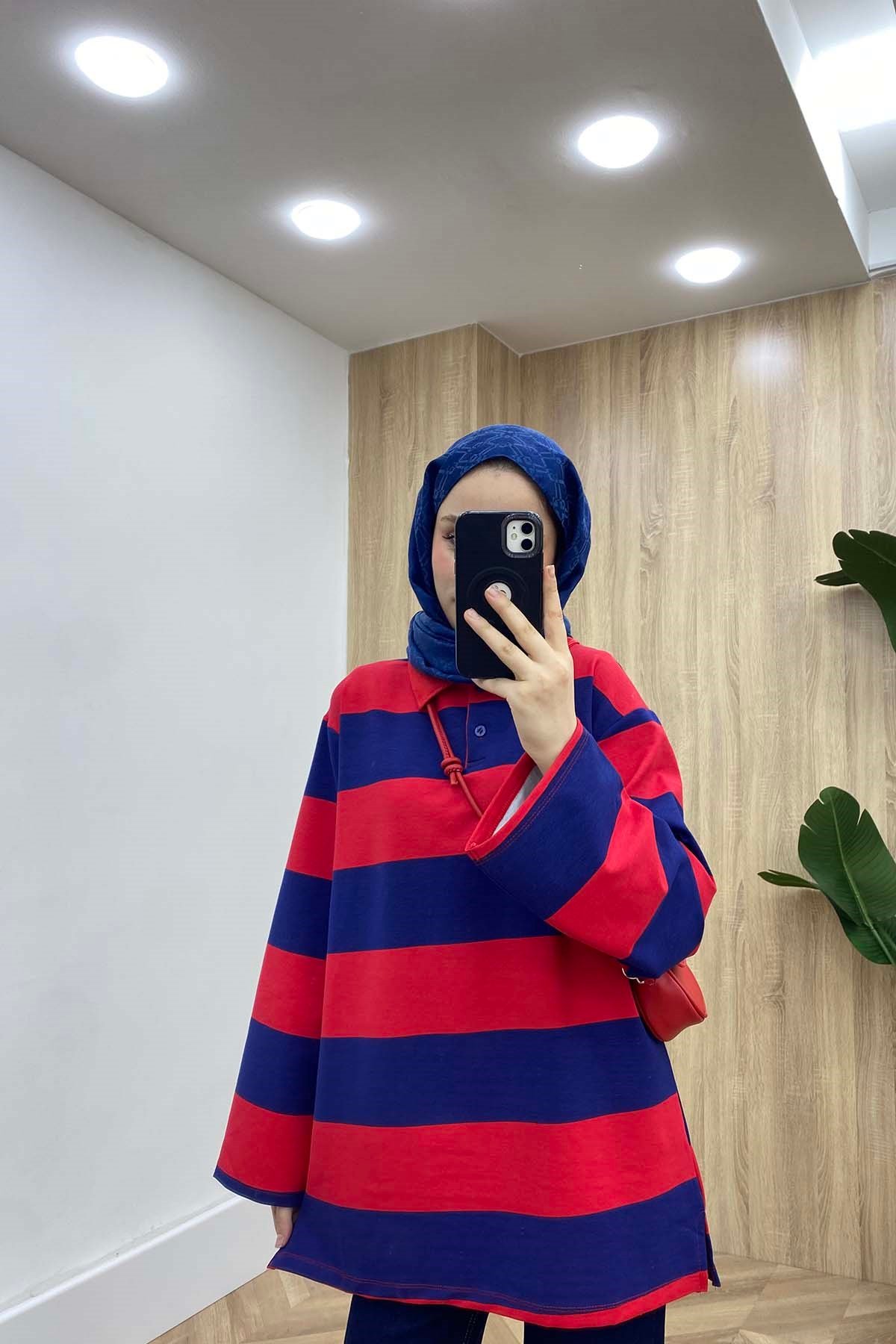 Çizgili Polo Yaka Düğmeli Sweatshirt Lacivert