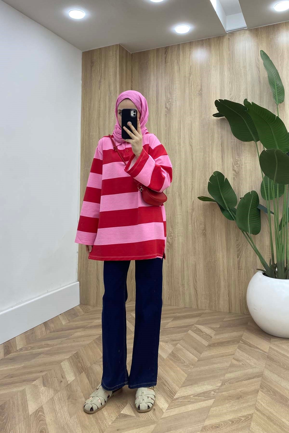 Çizgili Polo Yaka Düğmeli Sweatshirt Pembe