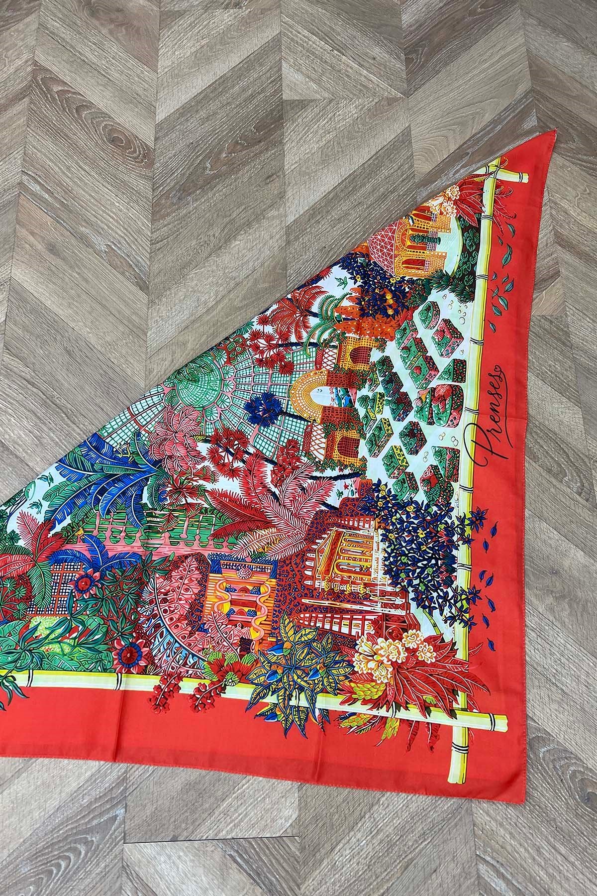 Çok Amaçlı Desenli Omuz Şalı Çok Renkli