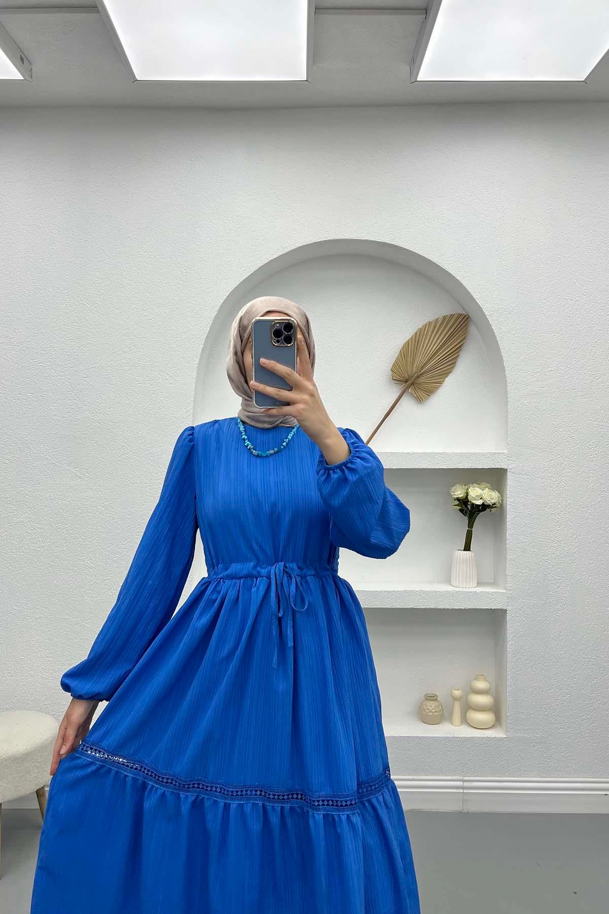 Dantel İşlemeli Elbise Mavi