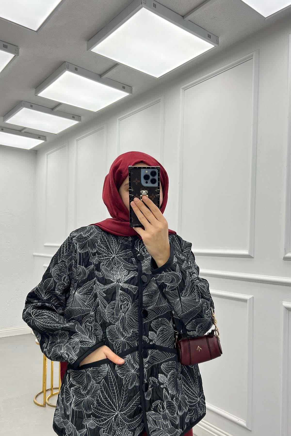 Desenli Kapitone Ceket Siyah