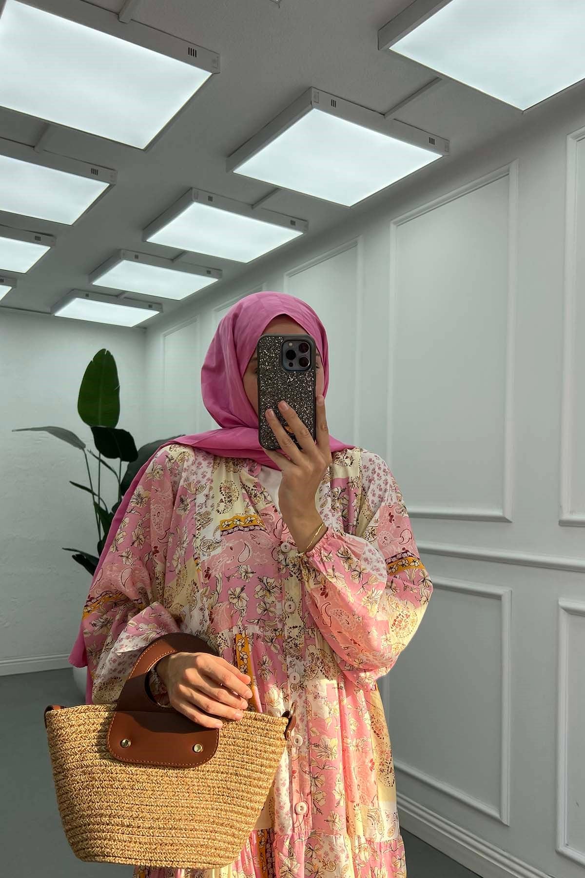 Desenli Mango Elbise Pembe-Beyaz