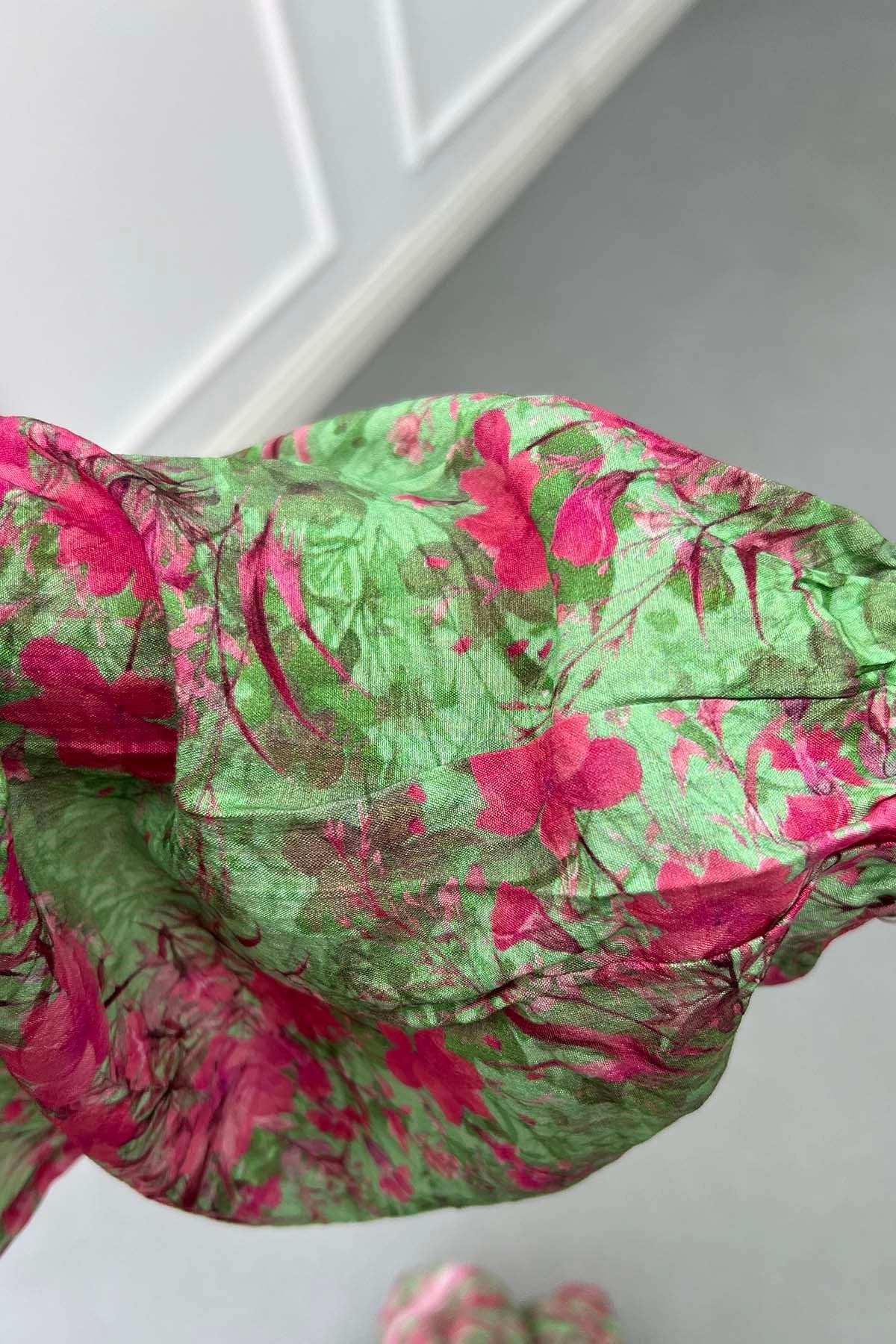 Desenli Mango Elbise Yeşil-Pembe-Krem