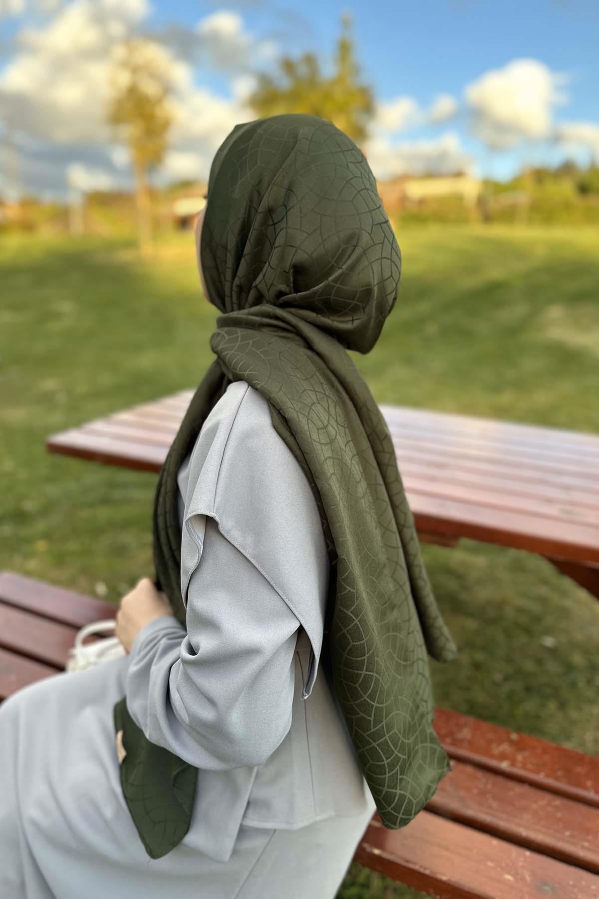 Desenli Şal Haki