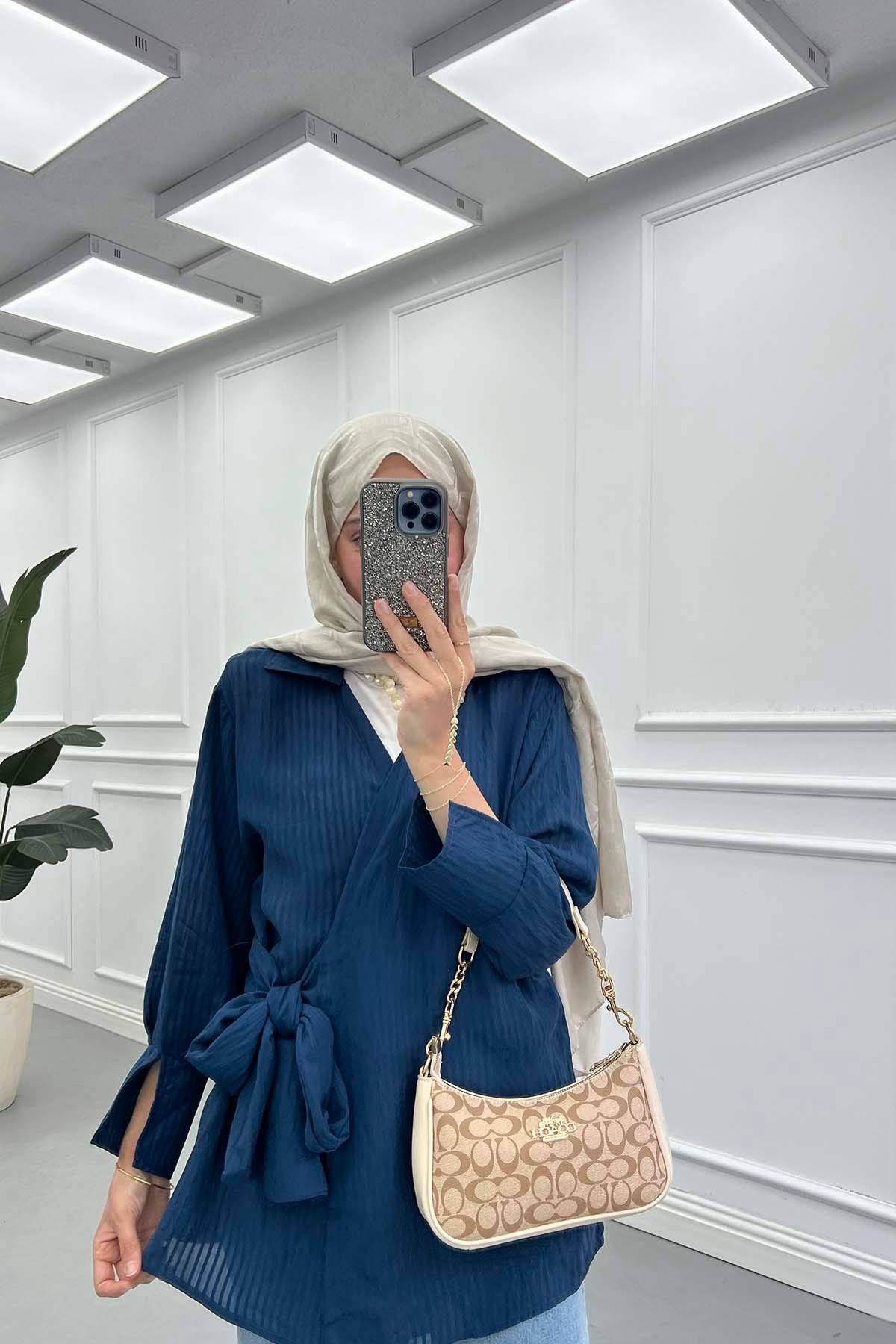 Dik Çizgili Krinkıl Dokulu Bağlamalı  Kimono Lacivert