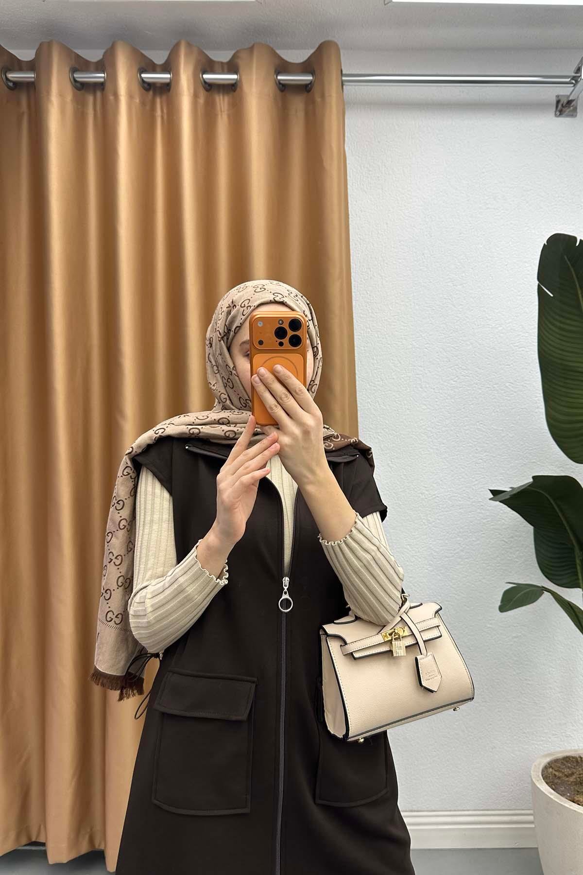 Dik Yaka Beli Lastikli Oysh Takım Kahve