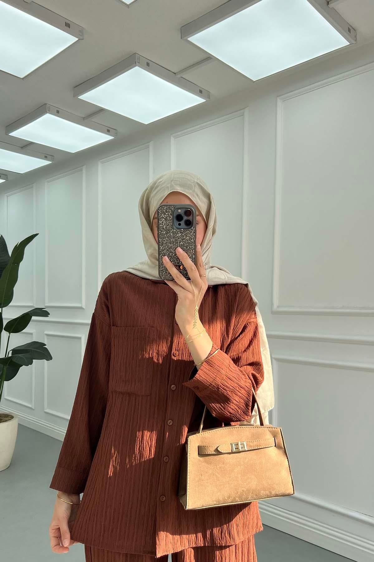 Doğal Dokulu Çizgi Detaylı Lounge Takım Acı Kahve