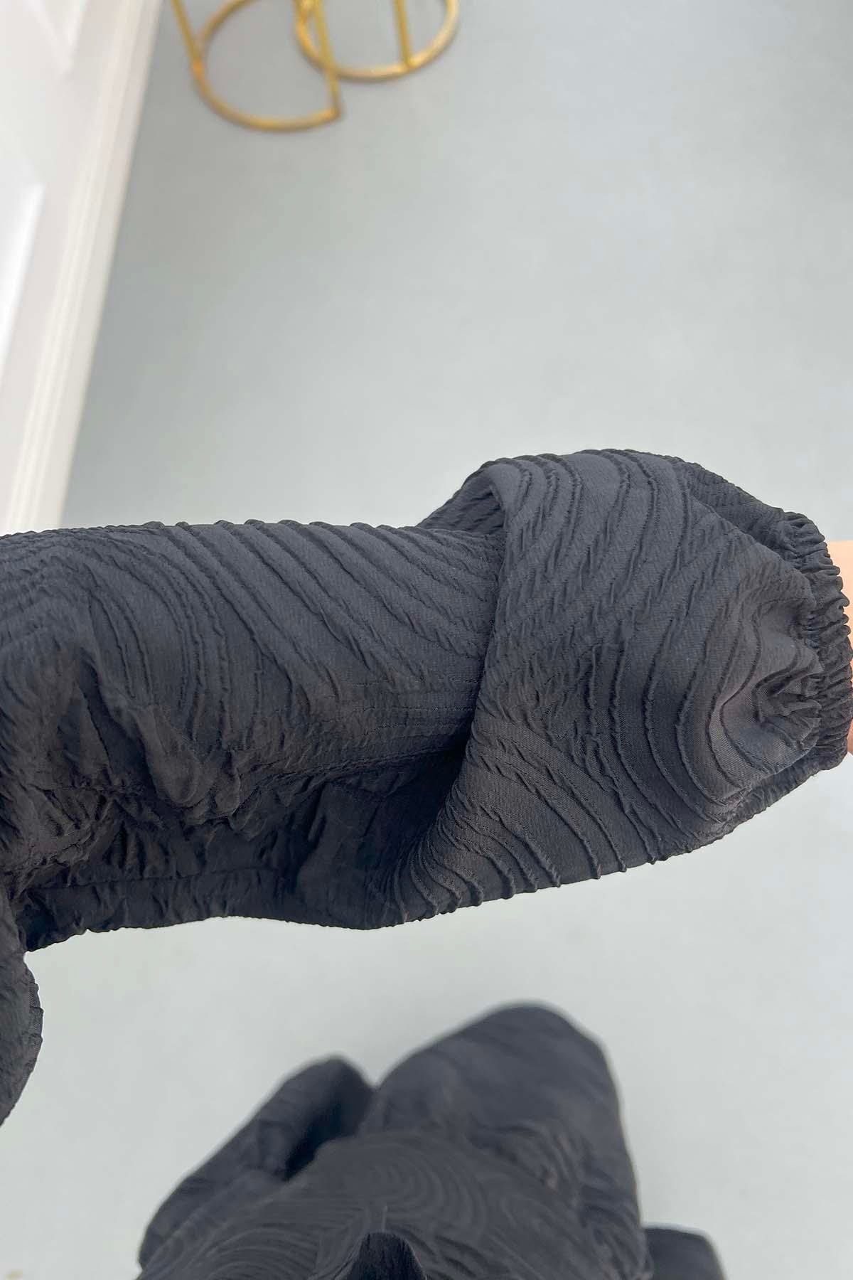 Dokulu Kumaş Düğme Detaytlı Elbise Siyah