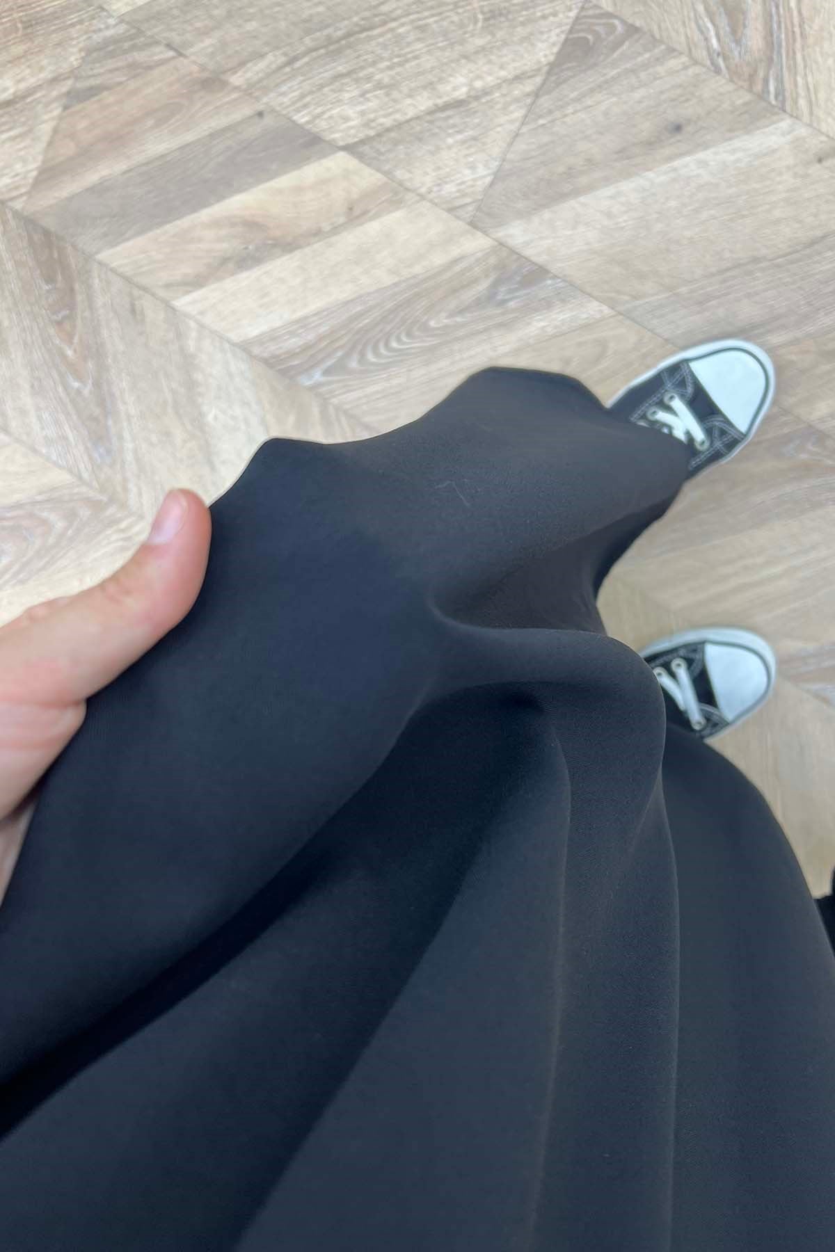 Dökümlü Geniş Paça Krep Pantolon Siyah