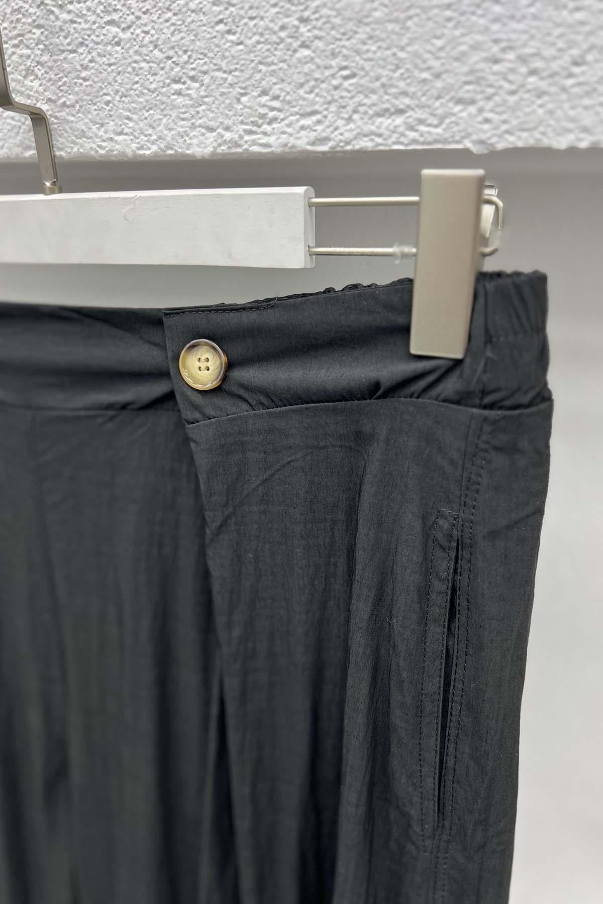 Düğme Detaylı Pantolon Siyah