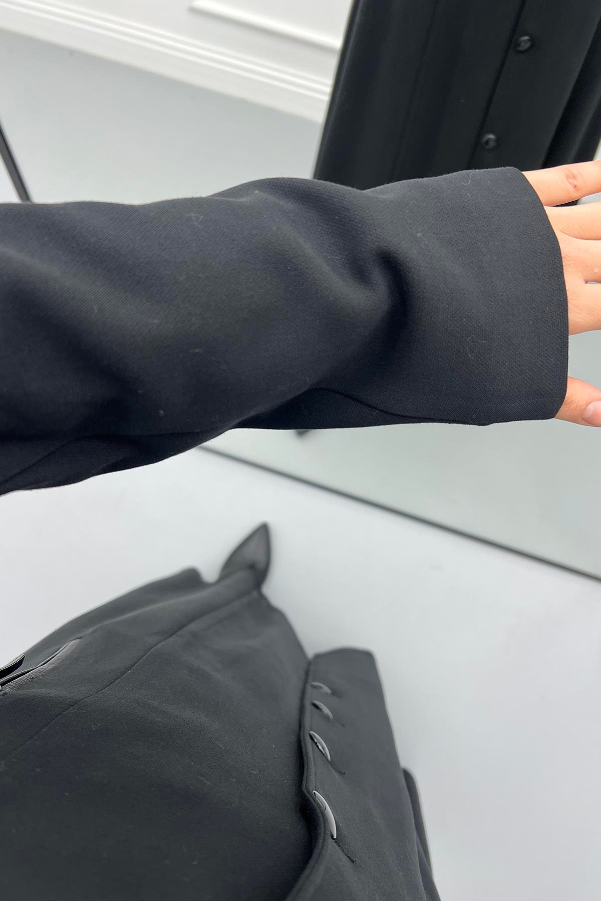 Düğmeli Poliviskon Pardesü Siyah